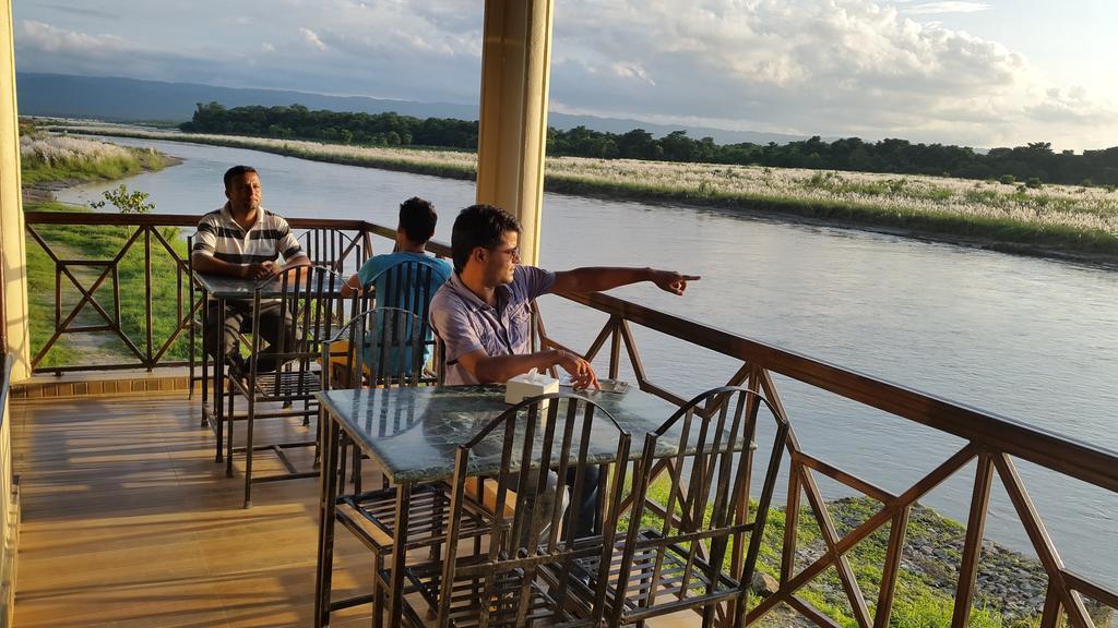 Jungle Wildlife Camp Ξενοδοχείο Sauraha Εξωτερικό φωτογραφία