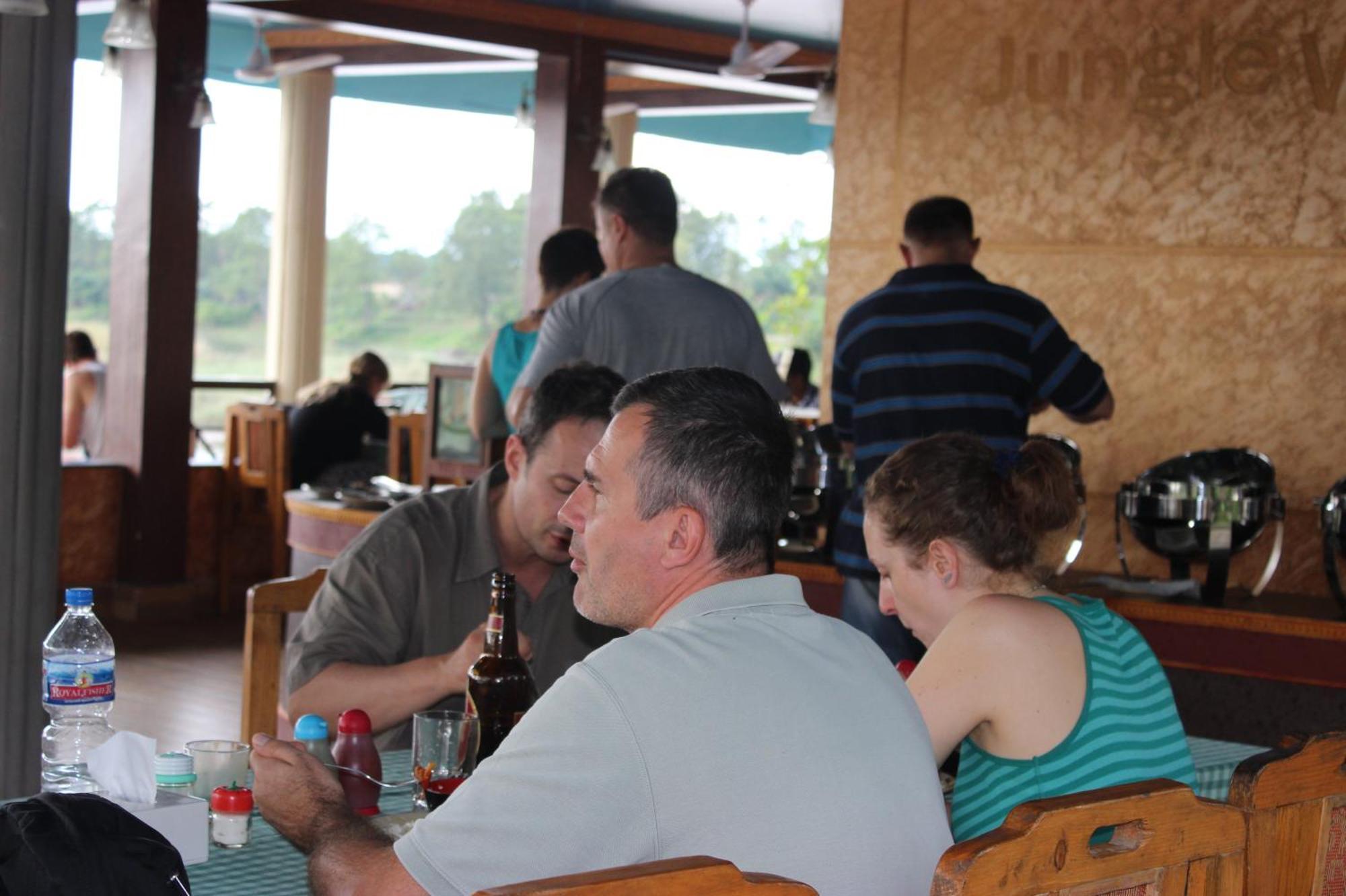 Jungle Wildlife Camp Ξενοδοχείο Sauraha Εξωτερικό φωτογραφία