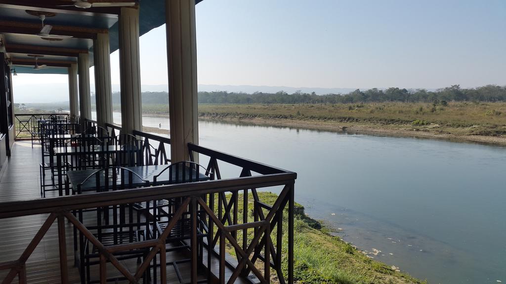 Jungle Wildlife Camp Ξενοδοχείο Sauraha Εξωτερικό φωτογραφία
