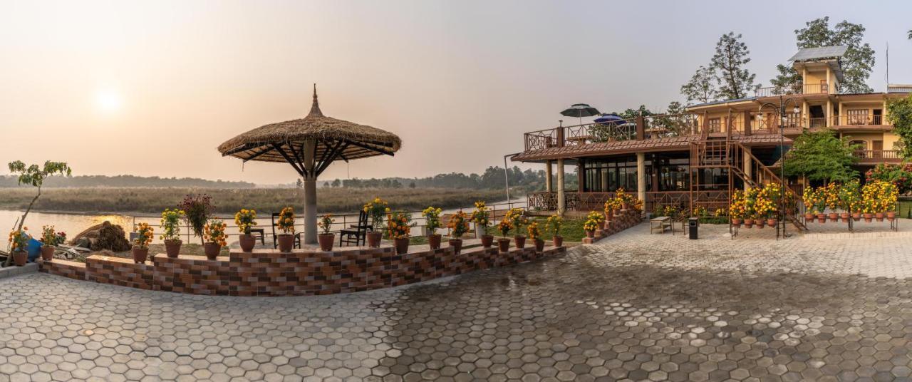 Jungle Wildlife Camp Ξενοδοχείο Sauraha Εξωτερικό φωτογραφία